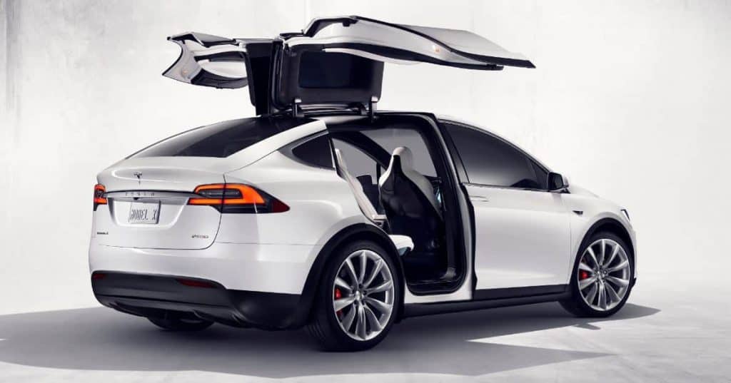 Tesla Model X - The First Electric Tow Car